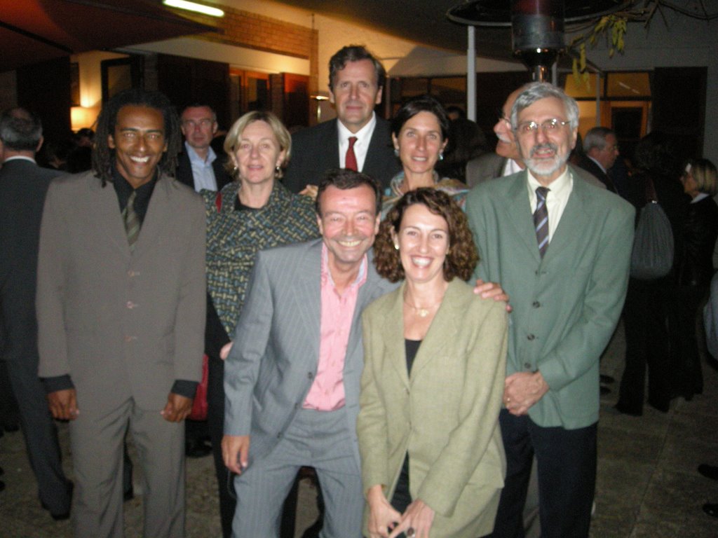 Reunião e Confraternização na Embaixada da França 